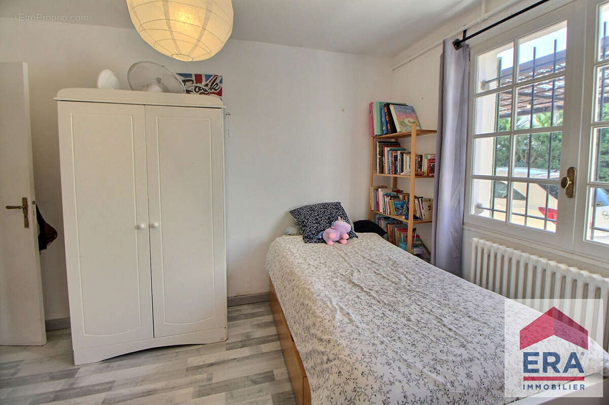 Maison à BAGNOLS-SUR-CEZE