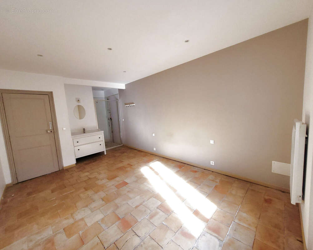 Appartement à GIGNAC