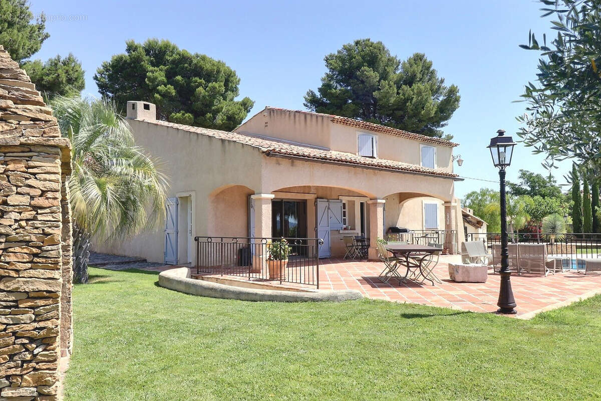 Maison à LA CADIERE-D'AZUR