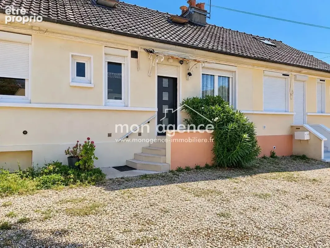 Photo Maison à Oissel au prix de 117 000€