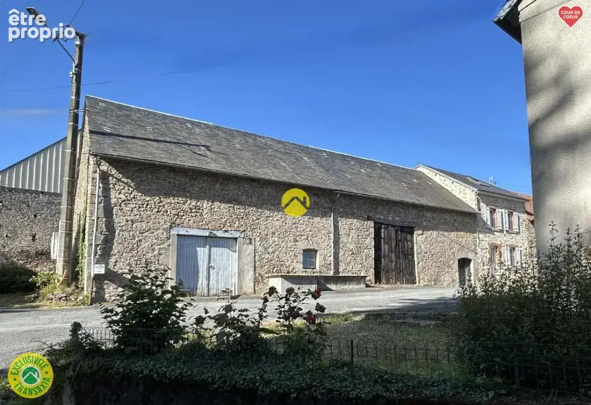 Fermette et grange + 7.500 m2 - photo 2