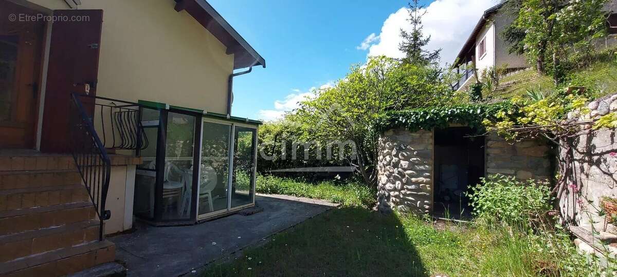Maison traditionnelle avec terrain et garage - photo 13