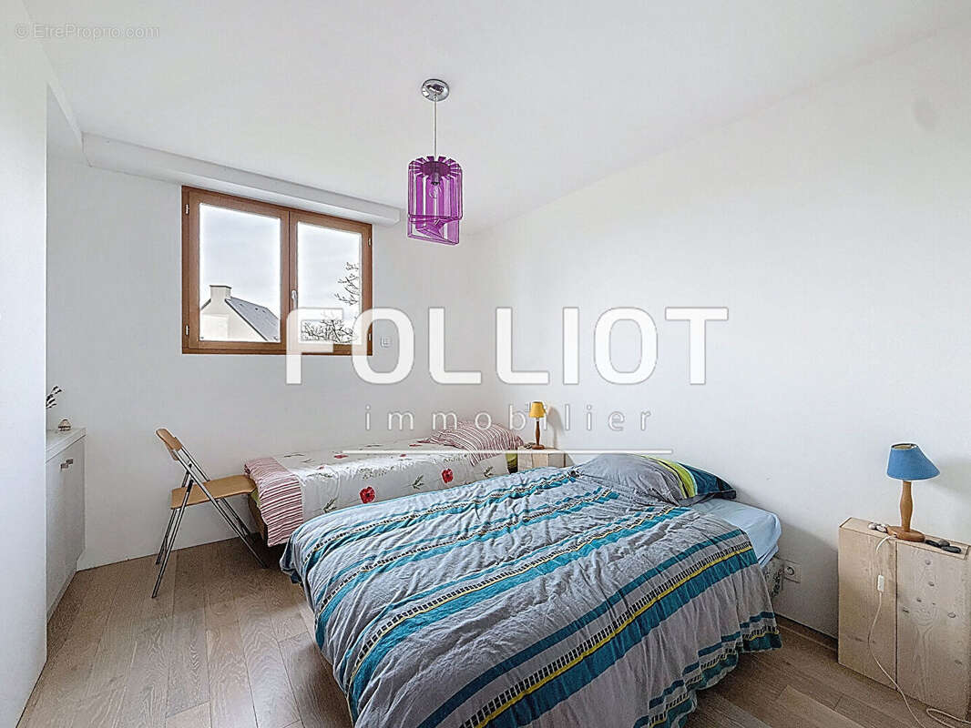 Maison familiale à vendre à Jullouville - Confort et tranquillité assurés - photo 12