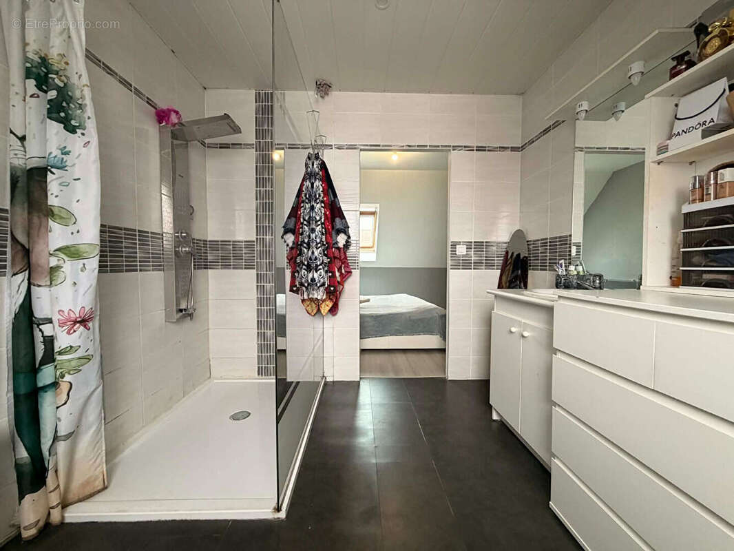 Maison à VILLERS-COTTERETS