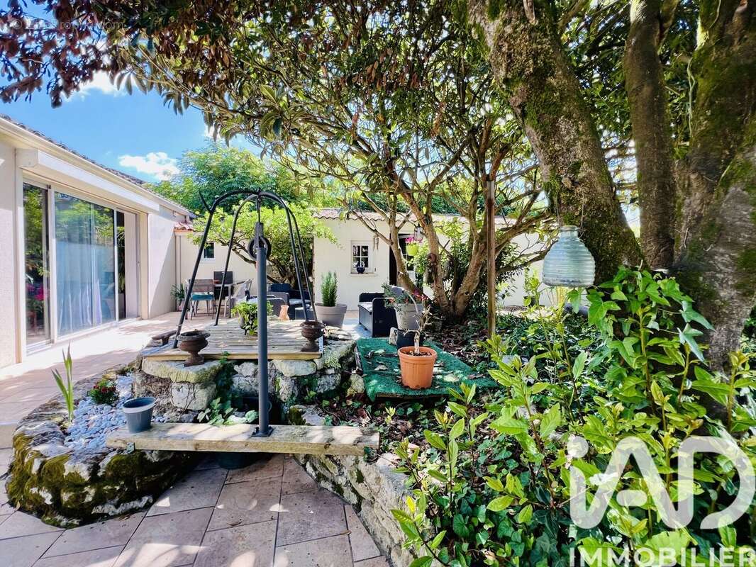 Photo 2 - Maison à THAIRE