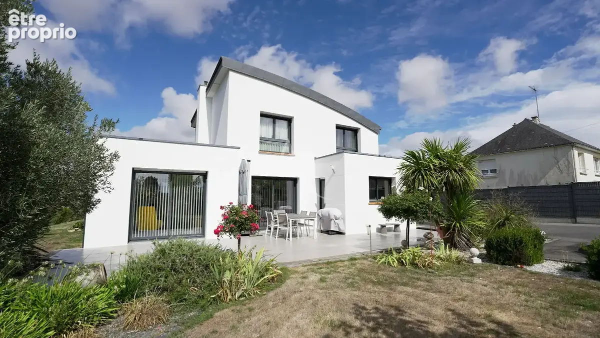 Maison 6 pièces 133 m² · à Caro · 133 m² · 369 000 €