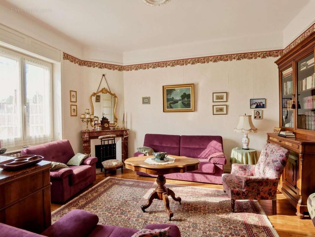   - Appartement à AUBENAS