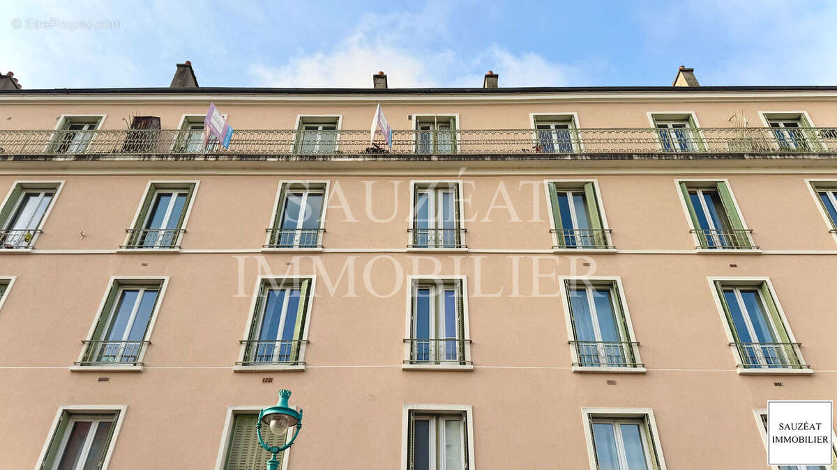 Appartement à MONTROUGE