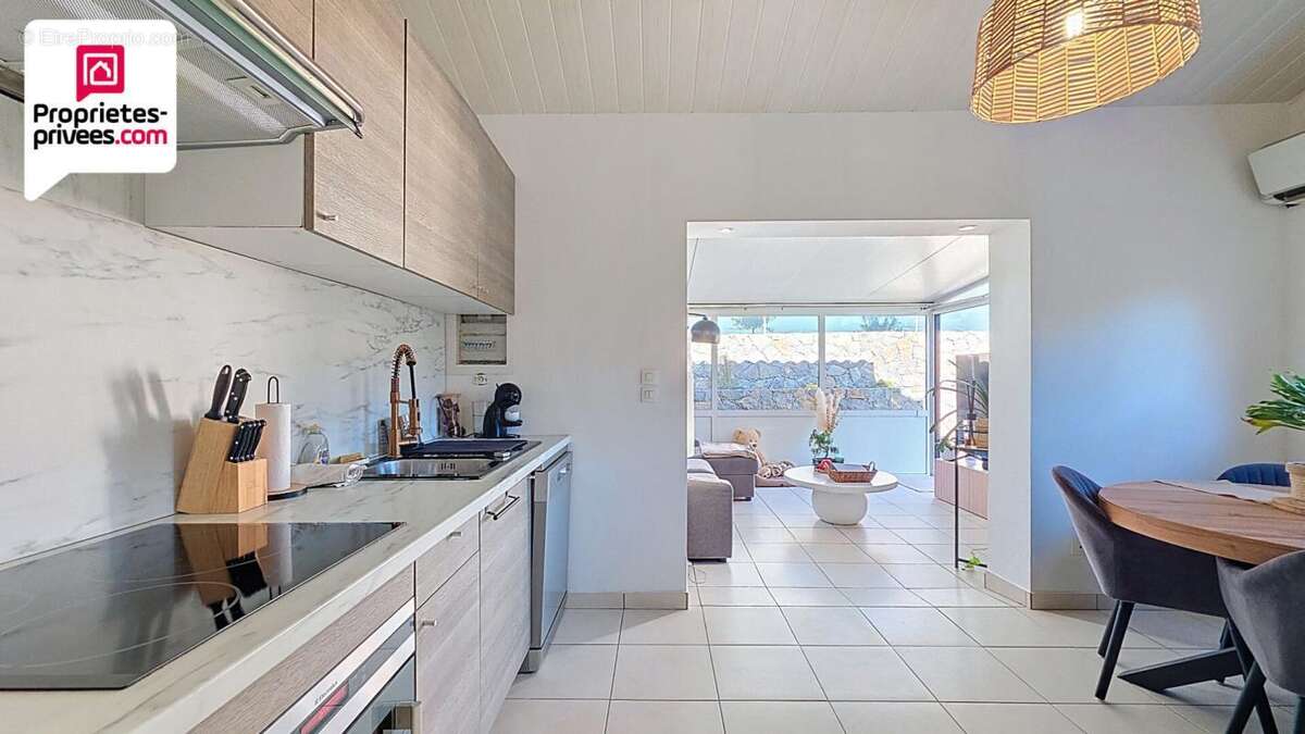 Maison à SAINT-CEZAIRE-SUR-SIAGNE