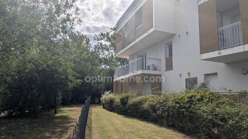 Appartement T3 lumineux avec balcon vue dégagée et 2 places de parking dans résidence sécurisée - photo 3