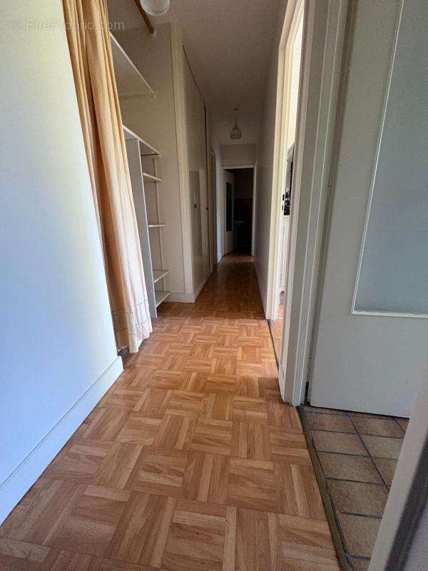 Appartement À Vendre - photo 5