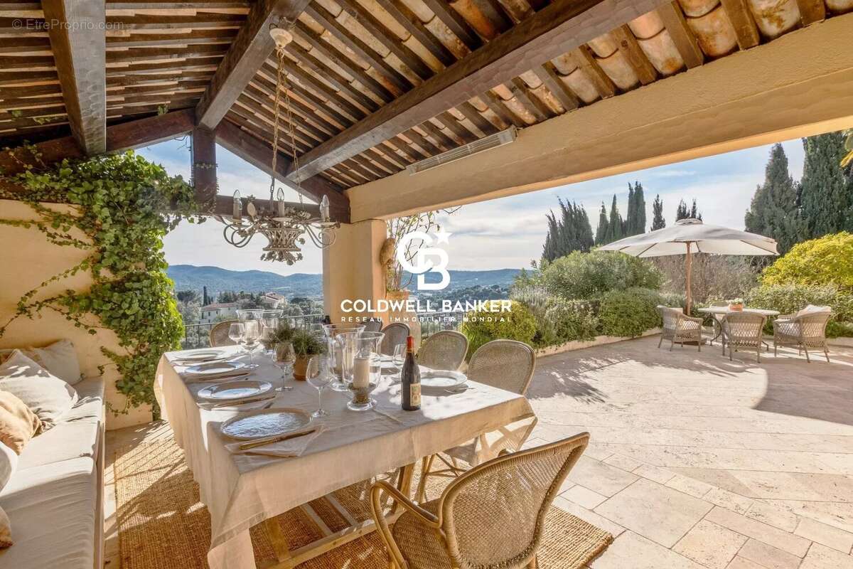 Maison à BORMES-LES-MIMOSAS