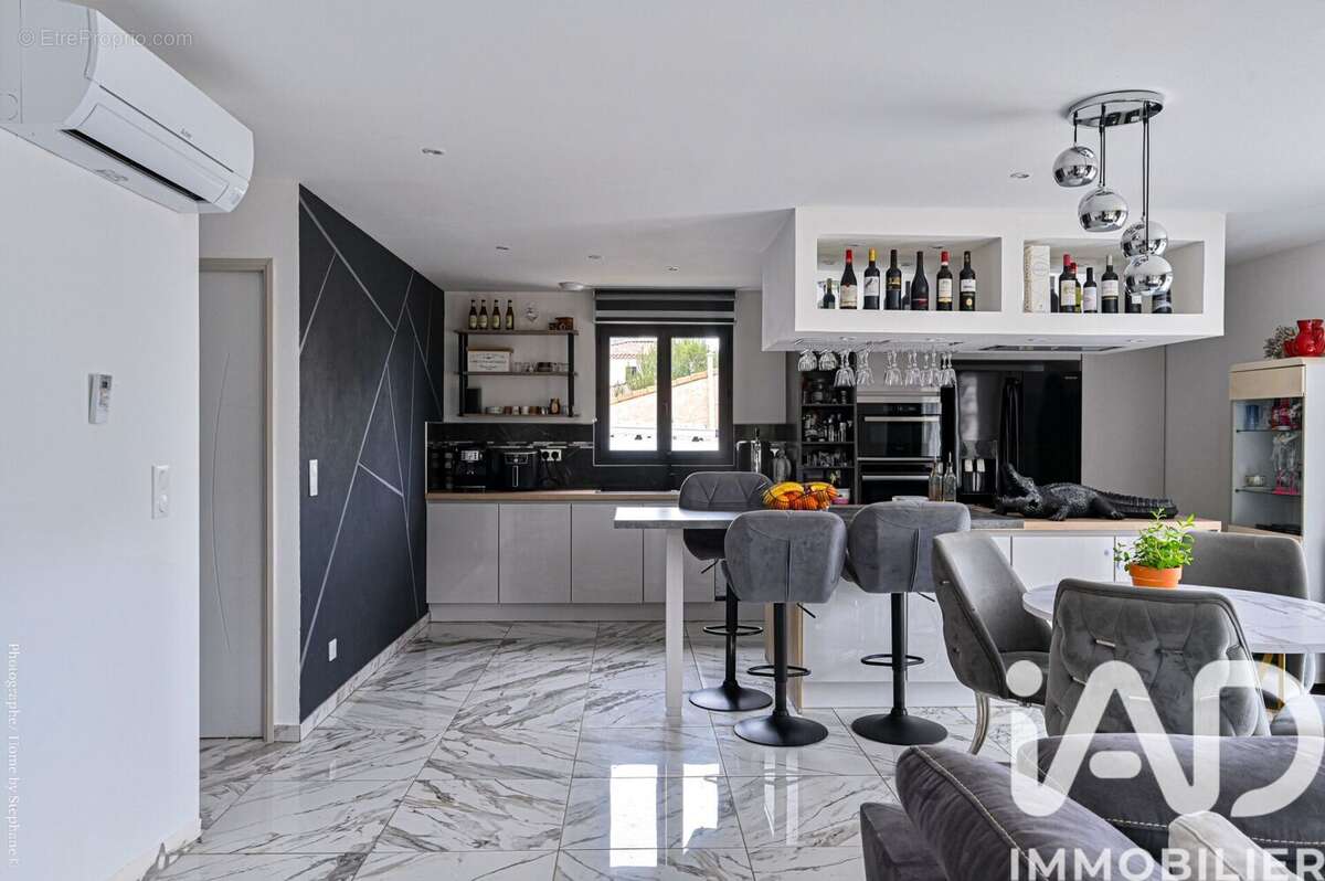 Photo 3 - Maison à PLAN-D'AUPS-SAINTE-BAUME