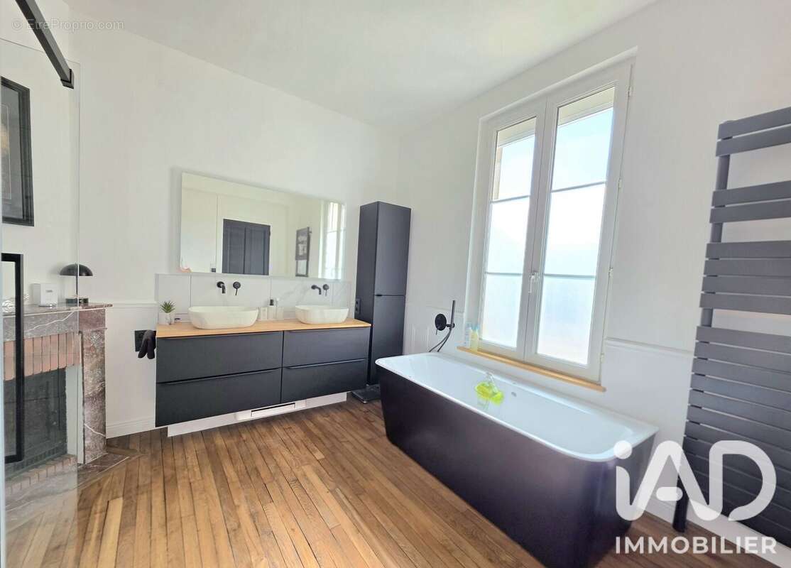 Maison 90 m² à La Chapelle-Saint-Luc  - photo 7