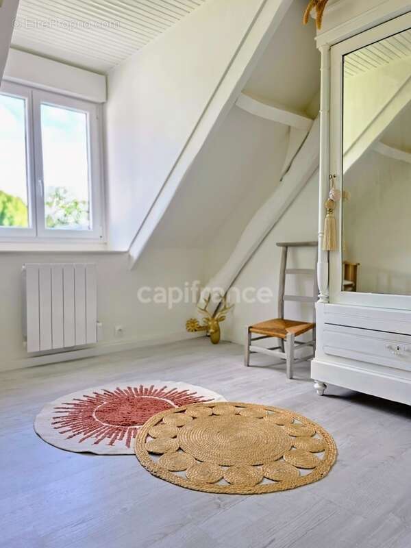 Maison à SAINT-QUENTIN-LA-MOTTE-CROIX-AU-BAILLY