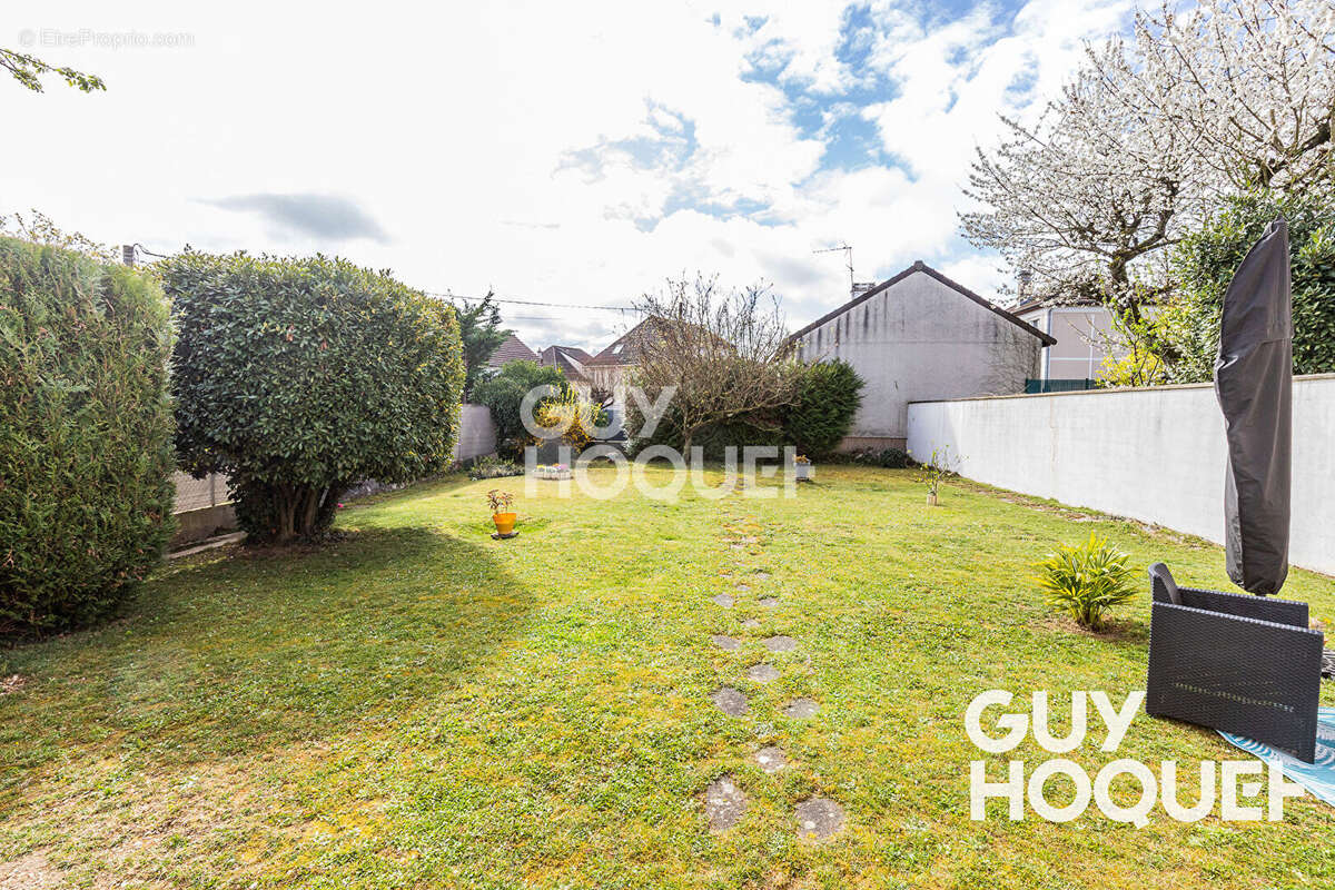 Maison à ATHIS-MONS