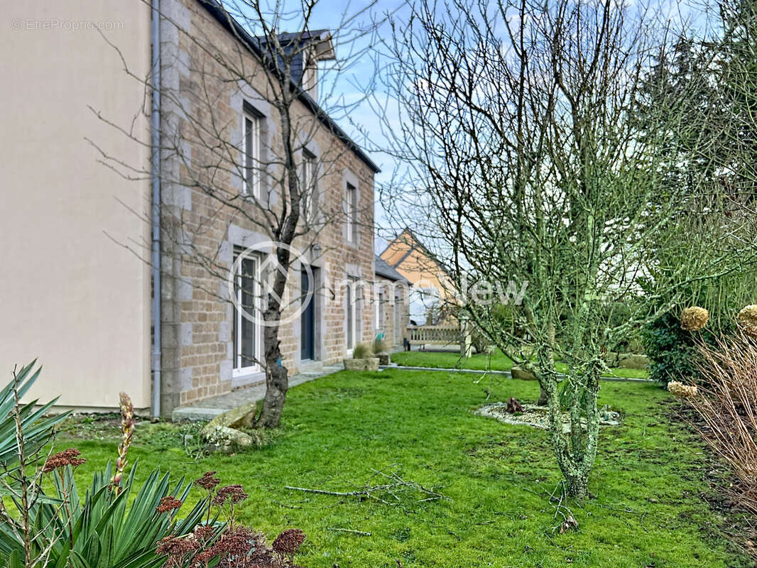 Maison / La Bloutiere/ avec garage et terrain. - photo 6