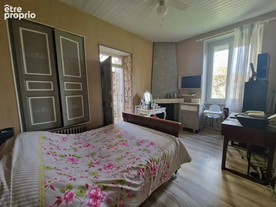 Maison de charme en pierres avec des espaces extérieurs très cosy. - photo 17