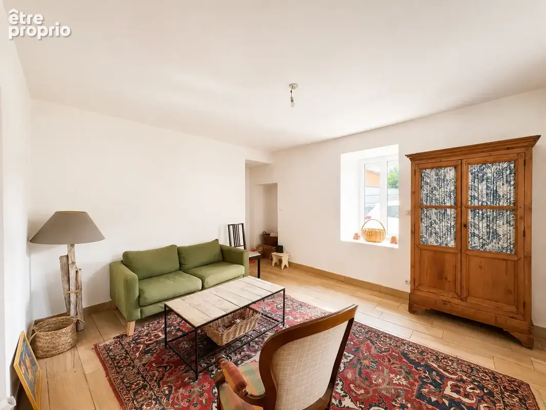 Oytier-Saint-Oblas : maison 116m2 - 3 chambres - avec jardin - photo 3