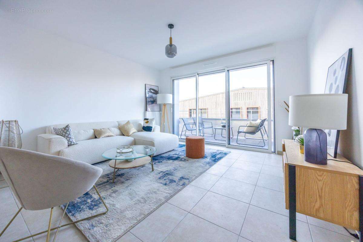 Appartement T4 avec terrasse - photo 3