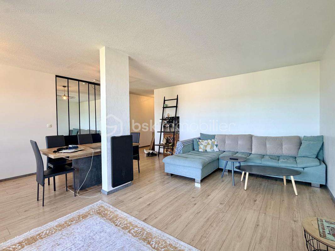 Appartement spacieux en dernier étage dans un environnement tranquille - photo 3
