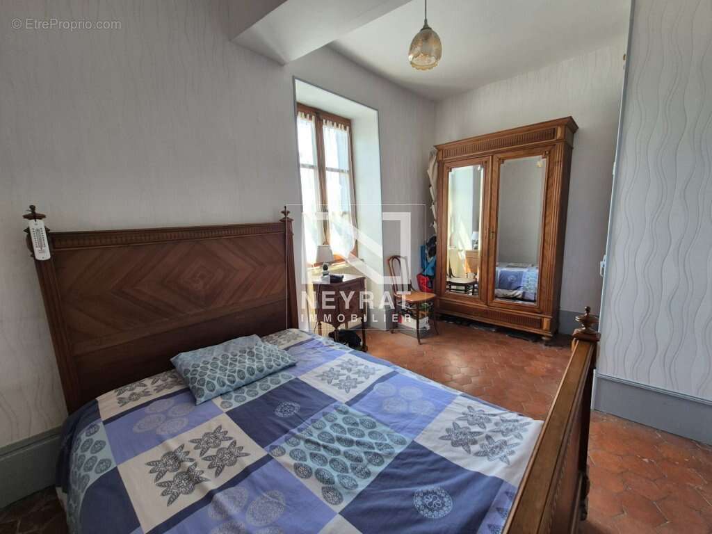 Maison 144 m² à Change  - photo 13