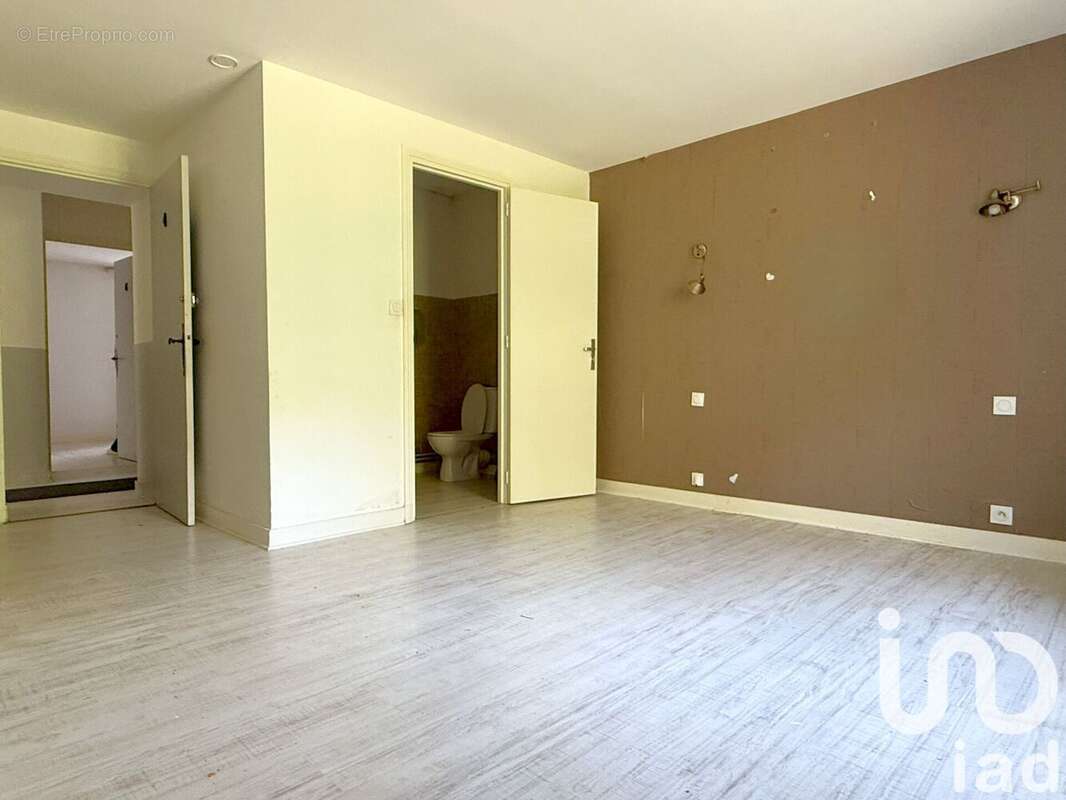 Photo 8 - Maison à MERVENT