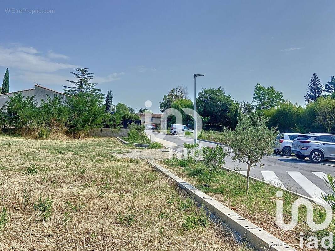 Photo 2 - Terrain à VOLX