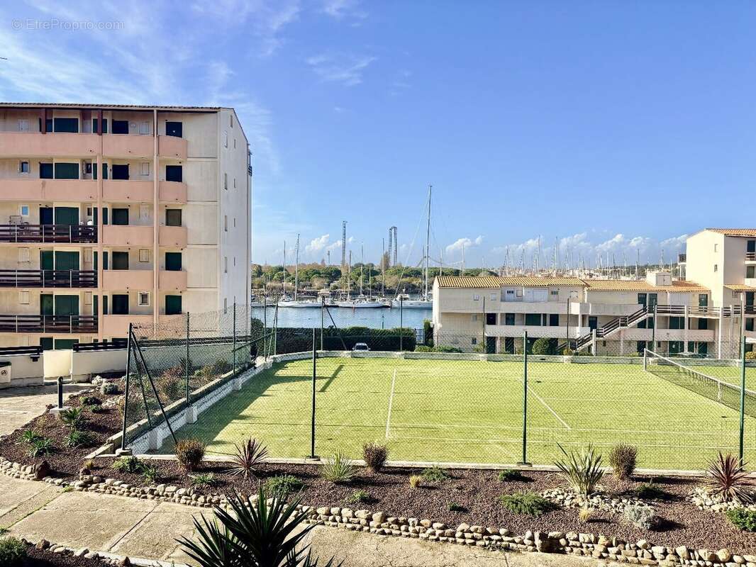 LE CAP D'AGDE - ÎLE DES PÊCHEURS - Appartement T2 dans résidence avec piscine, vue dégagée port - photo 2