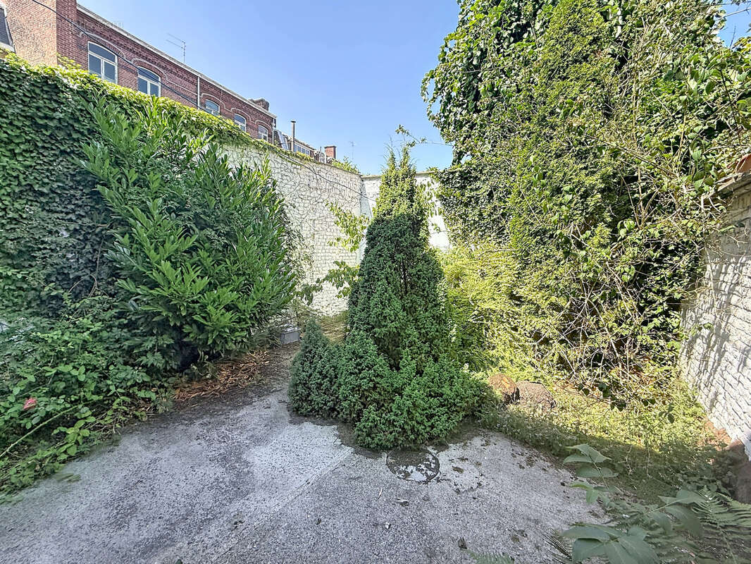 Tourcoing Centre   Élégante maison semi-bourgeoise de 140 m2   5 chambres   Jardin - photo 6