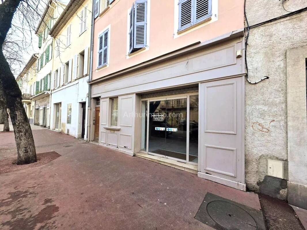 Commerce à DRAGUIGNAN