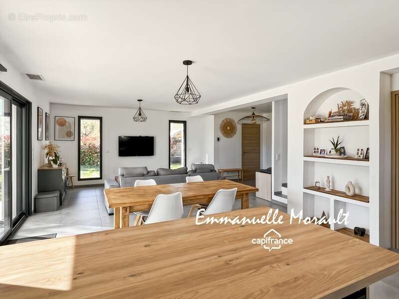 Maison à BAGNOLS-EN-FORET