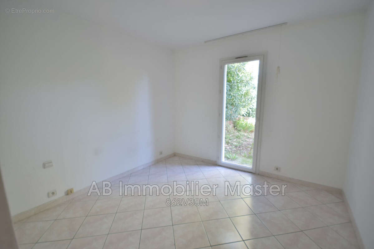 Maison à VILLENEUVE-LOUBET