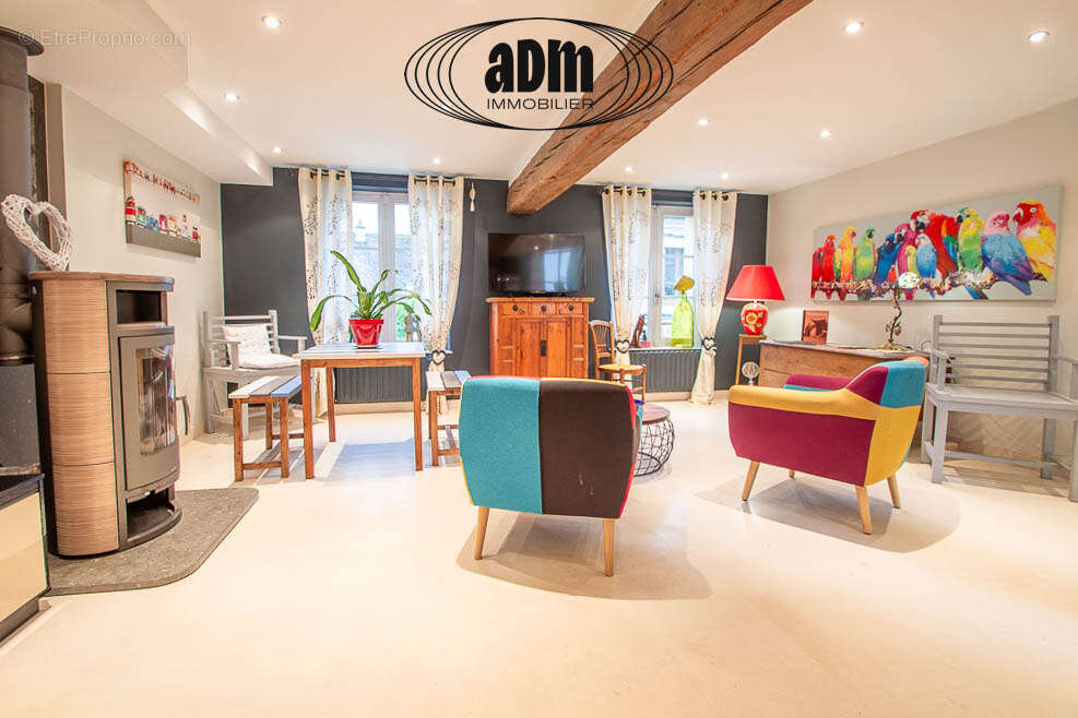 Maison à CRECY-LA-CHAPELLE