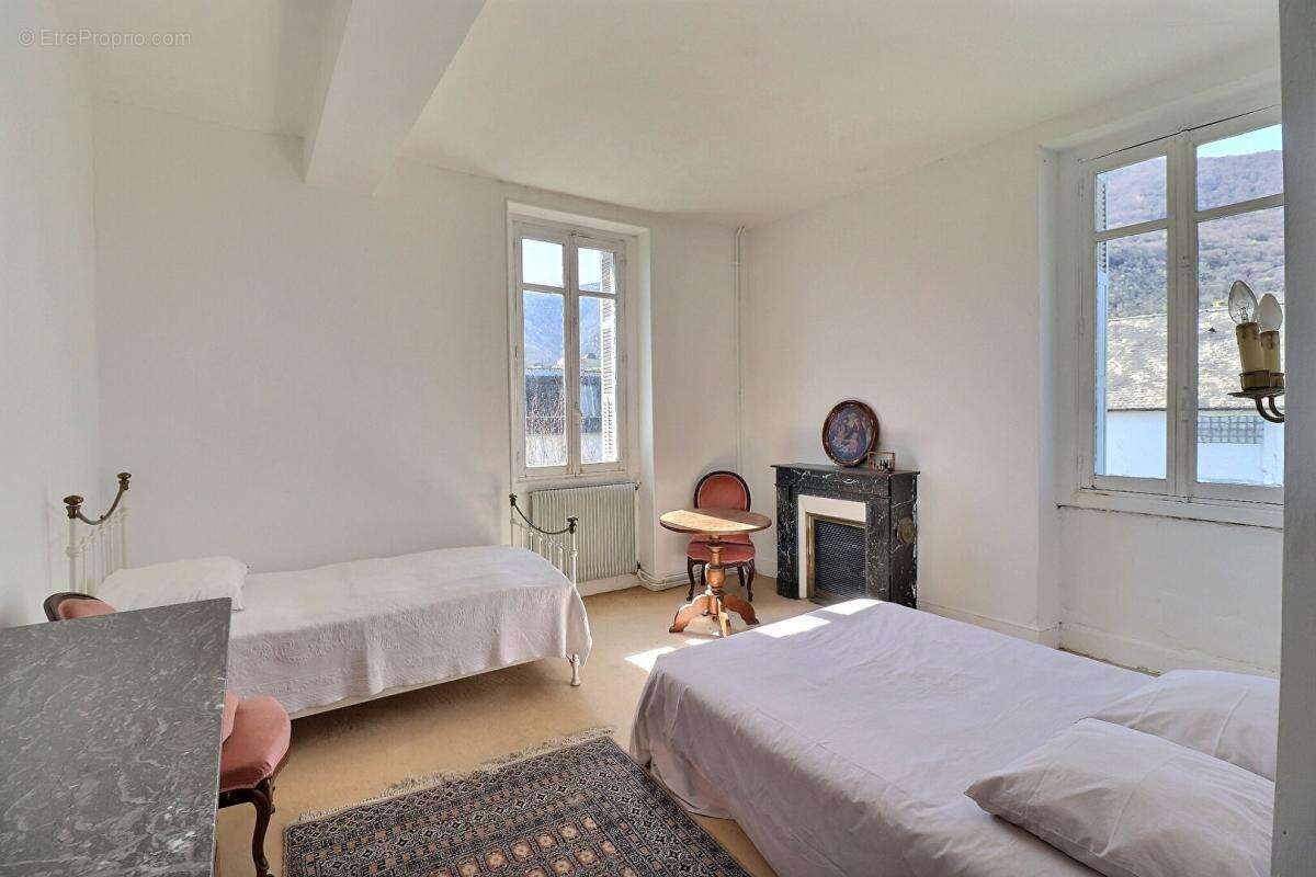 Maison à SAINT-PE-DE-BIGORRE