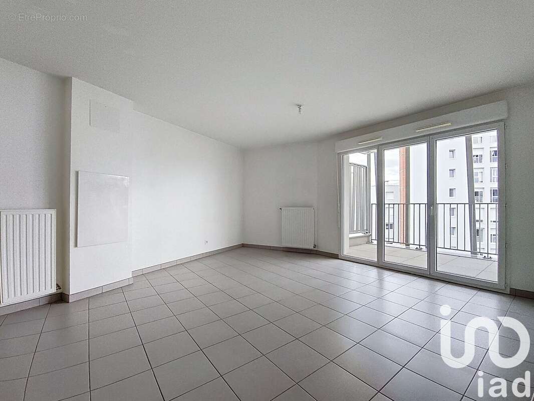 Photo 3 - Appartement à SAINT-PRIEST
