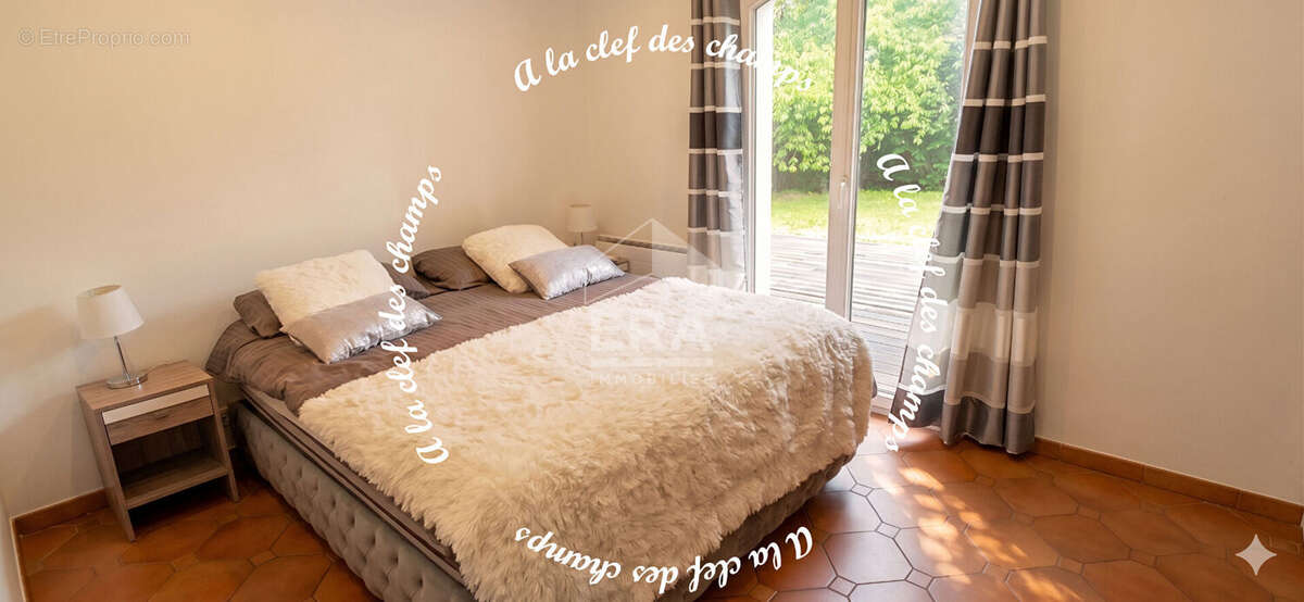 Maison à SAINT-REMY-LES-CHEVREUSE