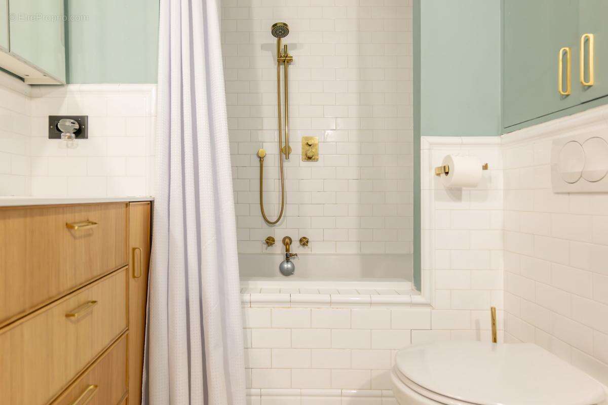 Appartement à PARIS-3E