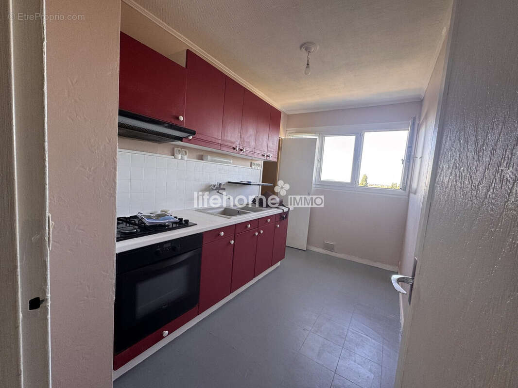 Appartement 75 m² à Chateauroux  - photo 5