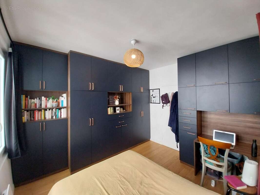 Appartement à PARIS-20E
