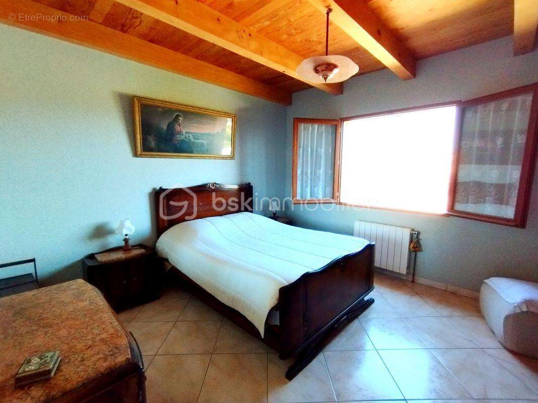 Maison à GROSPIERRES