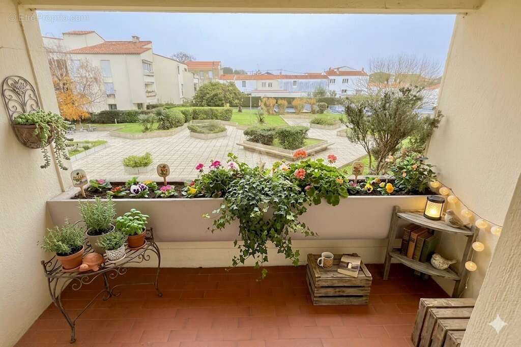 appartement T2 cave parking piscine - photo 2