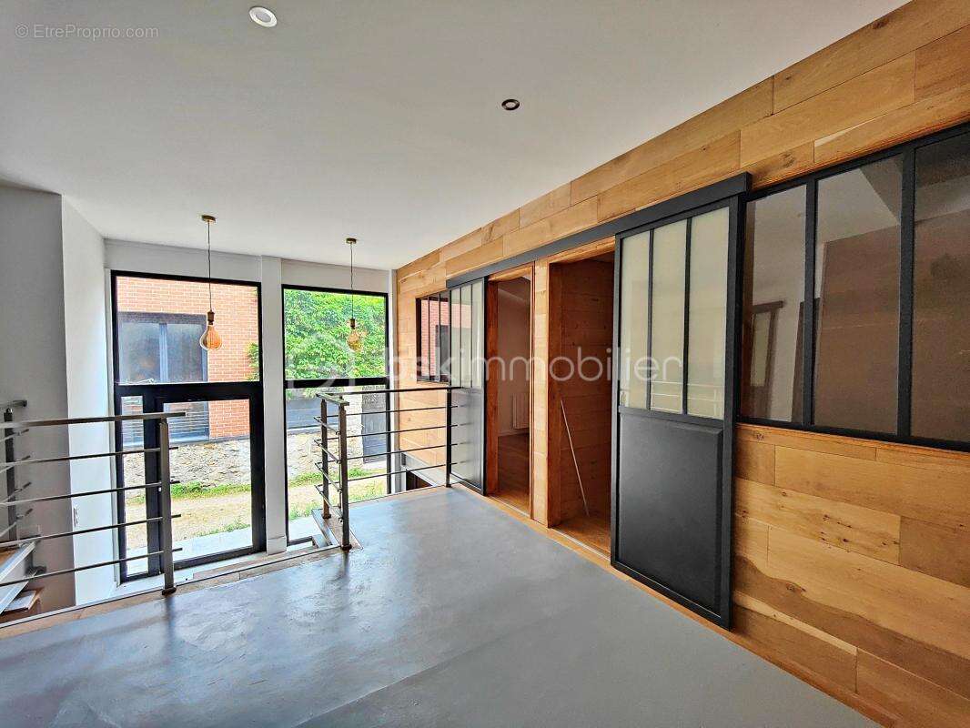 Maison à LA GARENNE-COLOMBES