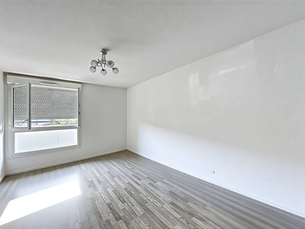 Appartement à MARSEILLE-15E