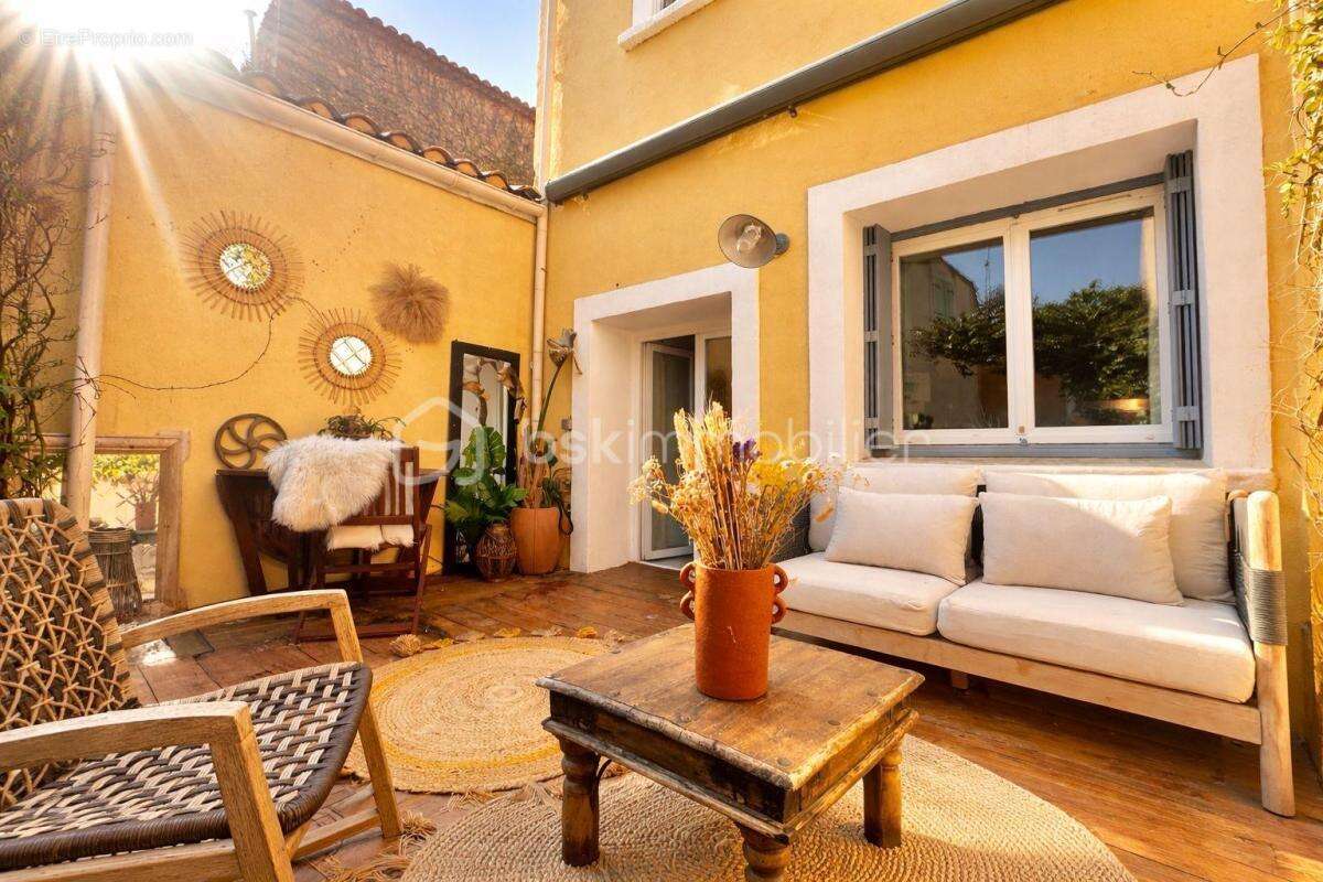 Maison à SUSSARGUES
