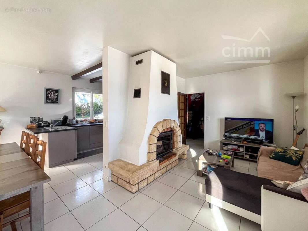 Maison à LA TERRASSE