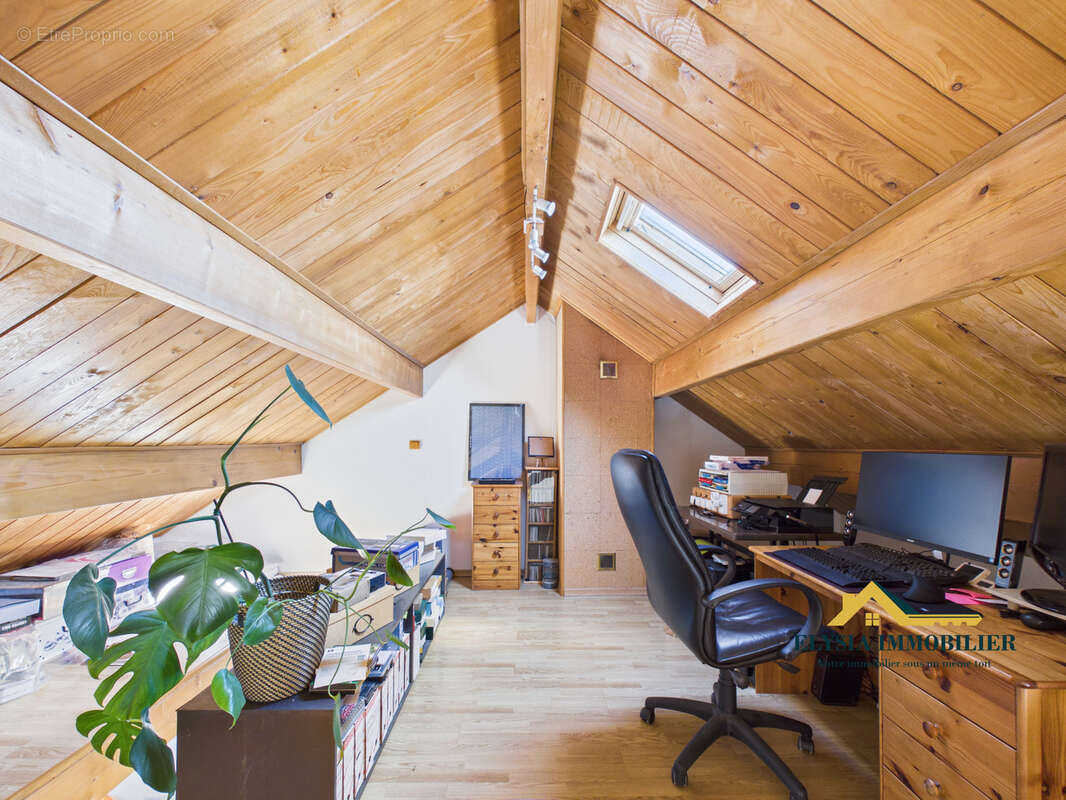 Maison à CHAUDENEY-SUR-MOSELLE