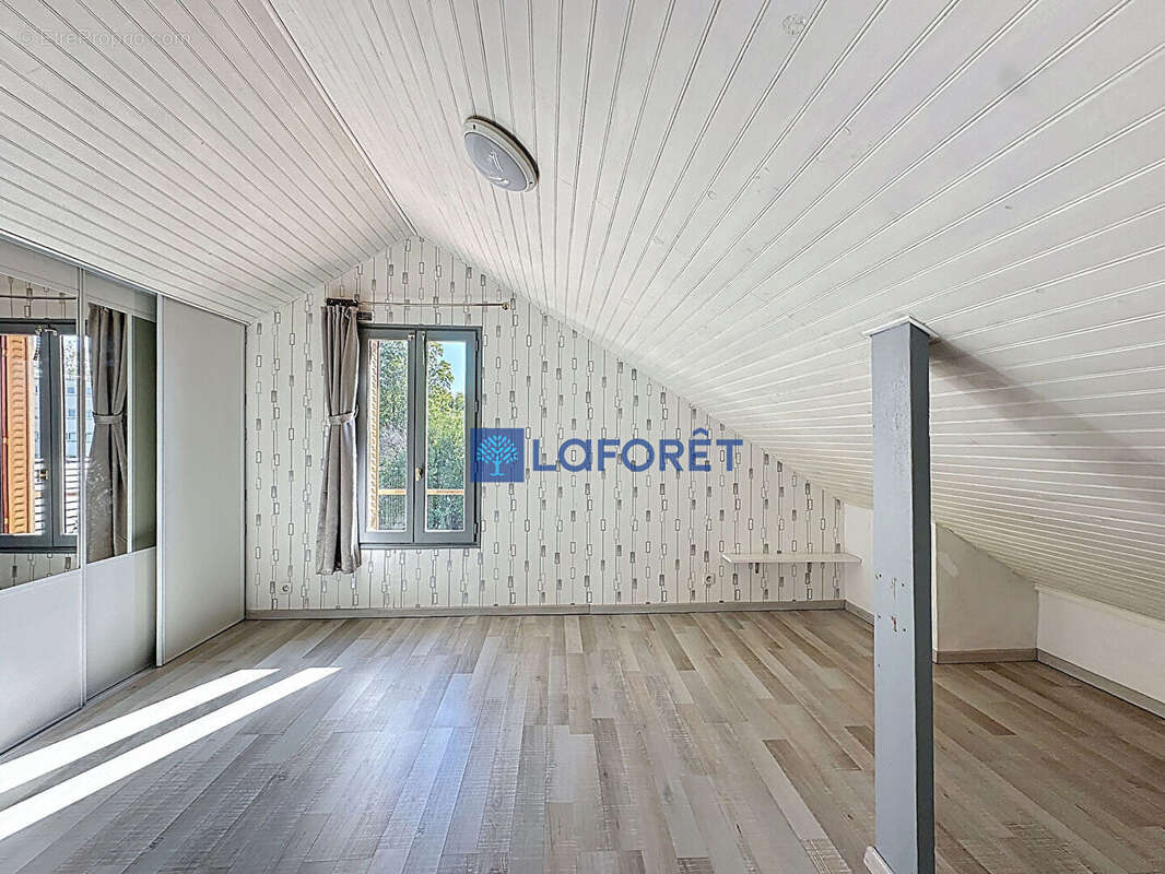 Maison à SAVIGNY-SUR-ORGE