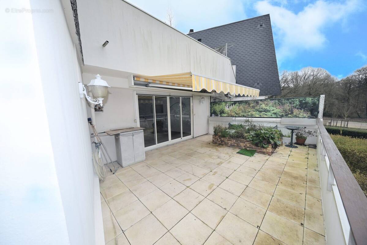 Appartement à COUBRON