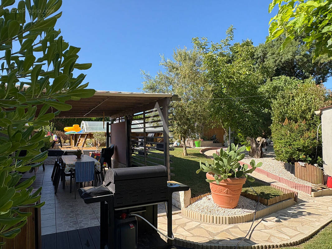 Maison à SAINT-JULIEN-DES-LANDES